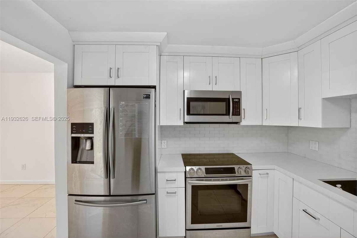 Interior, Kitchen, Stainless Steel Appliances