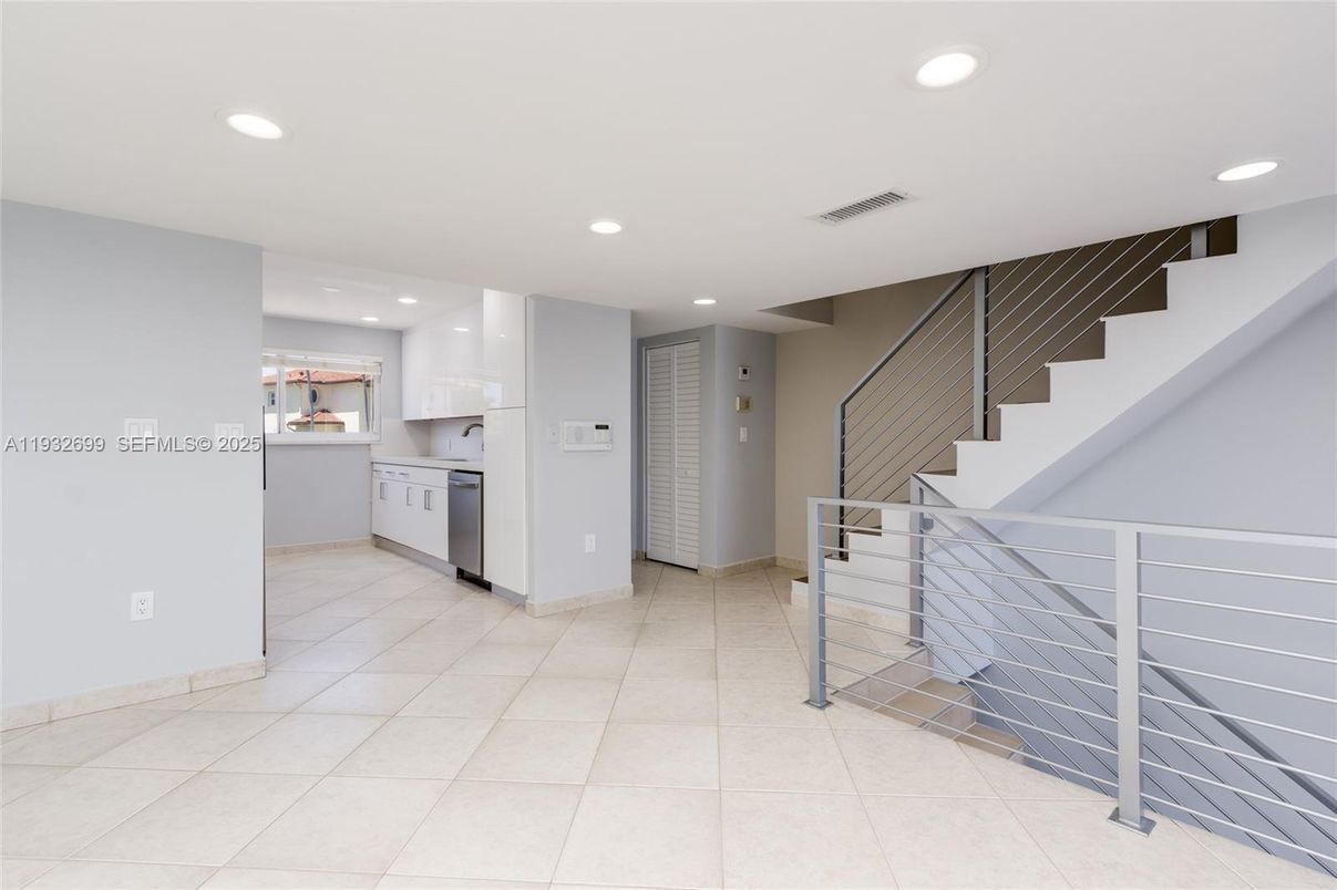 Interior, Kitchen, Recessed Lighting