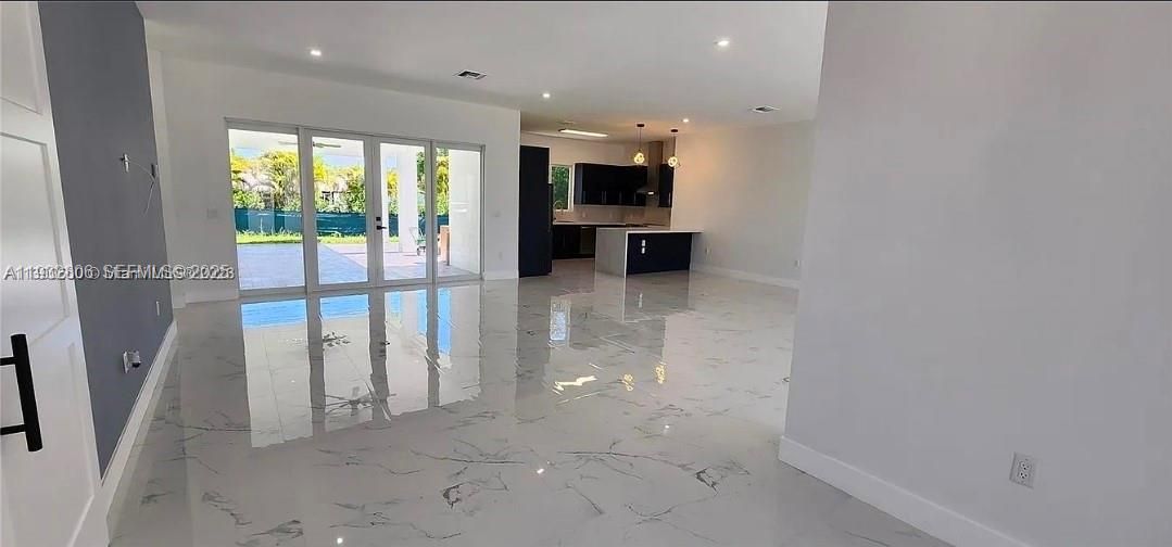 Empty room, Interior, Kitchen, Marble, Pendant Lights, Recessed Lighting