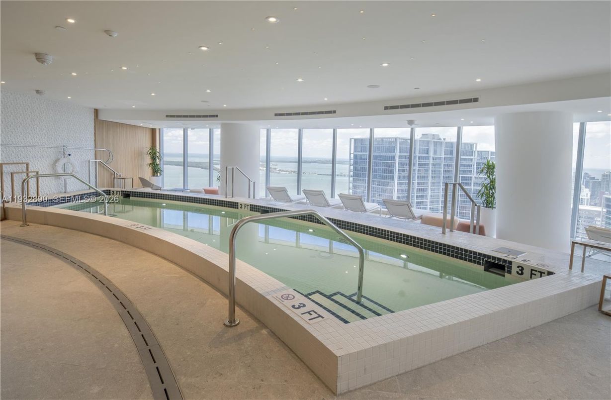 Interior, Pool, Recessed Lighting, Water
