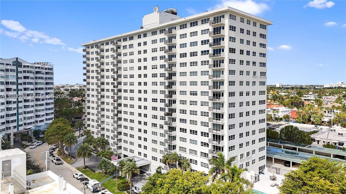 Exterior, Facade, Condo Building