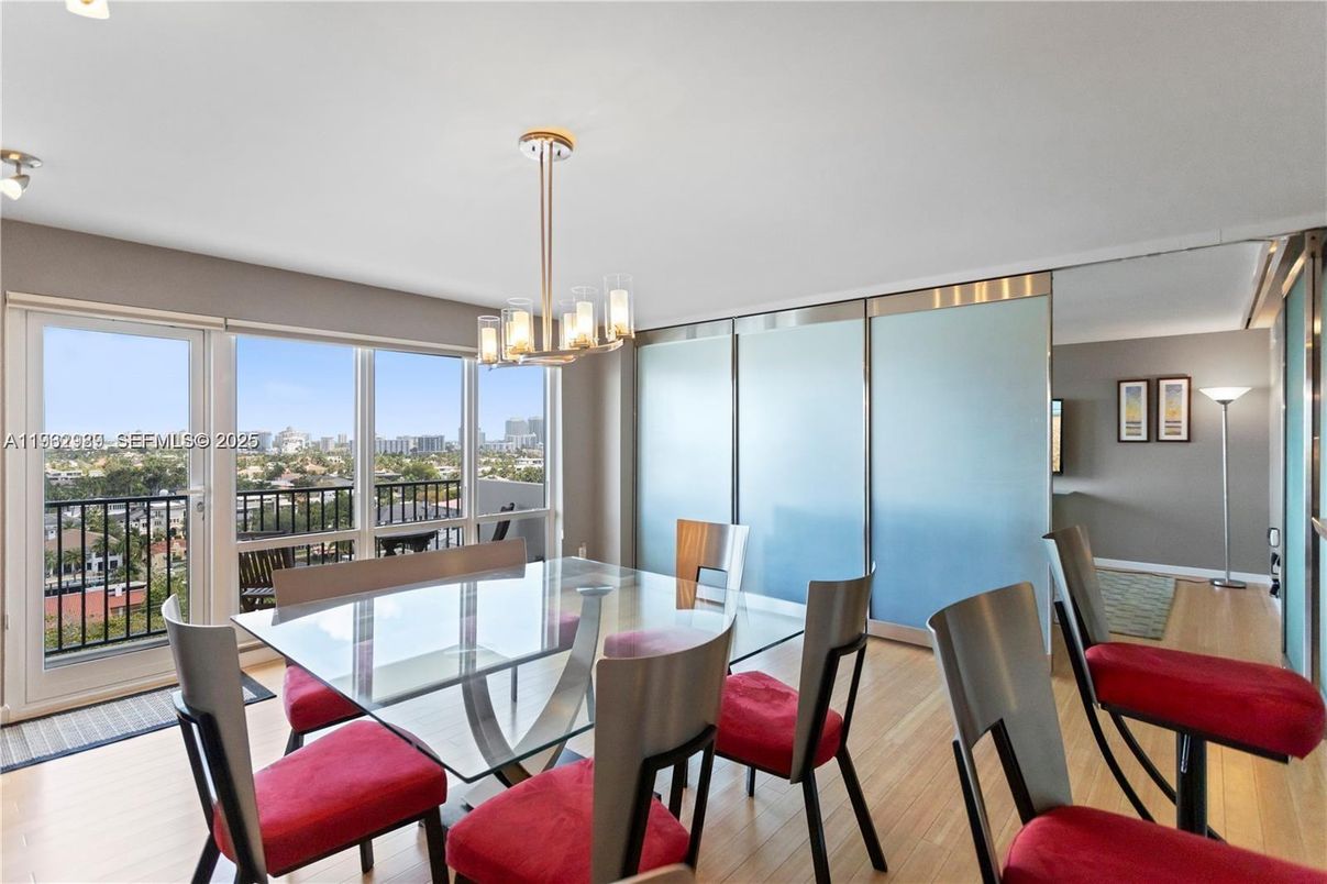 Dining room, Interior, Pendant Lights, Water, Wood Texture Flooring