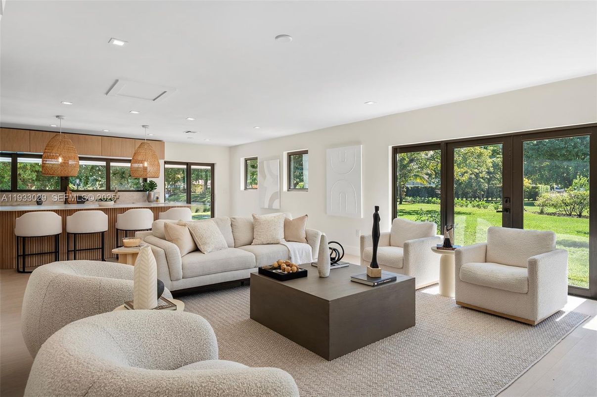 Interior, Kitchen, Living room, Pendant Lights, Recessed Lighting