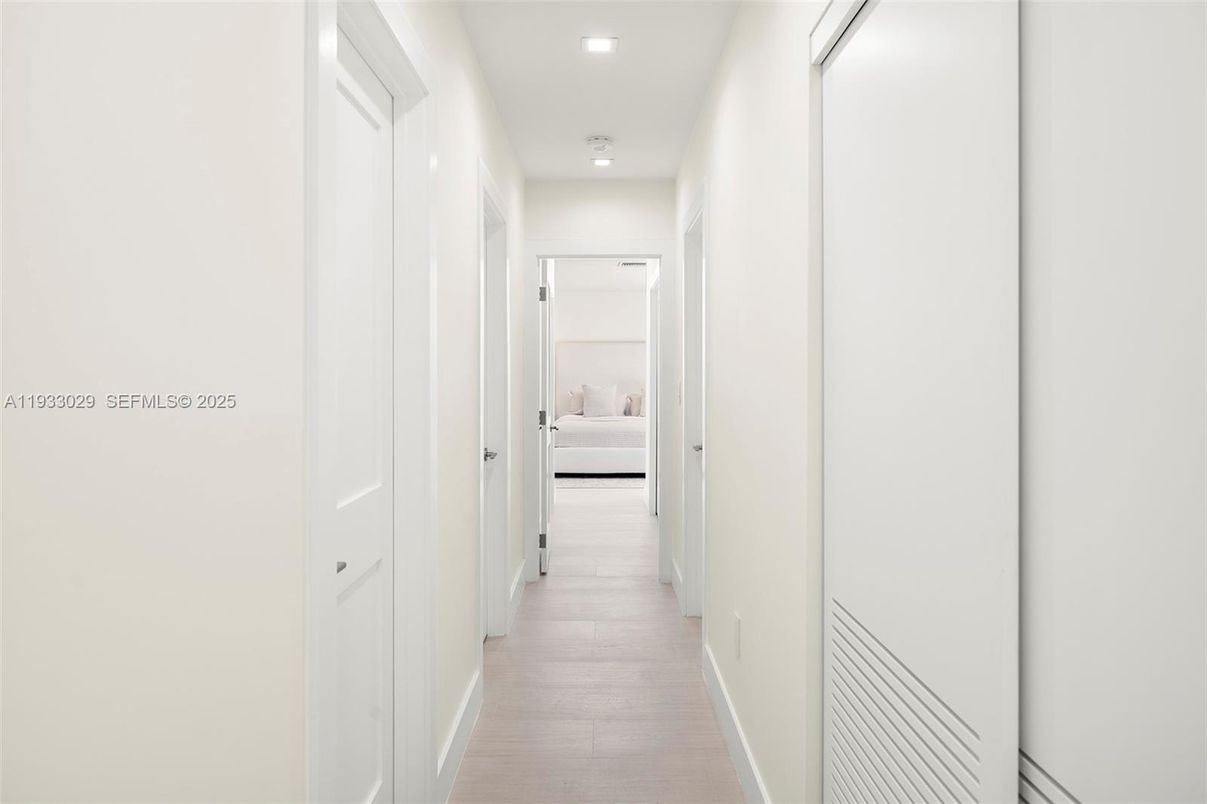 Interior, Recessed Lighting