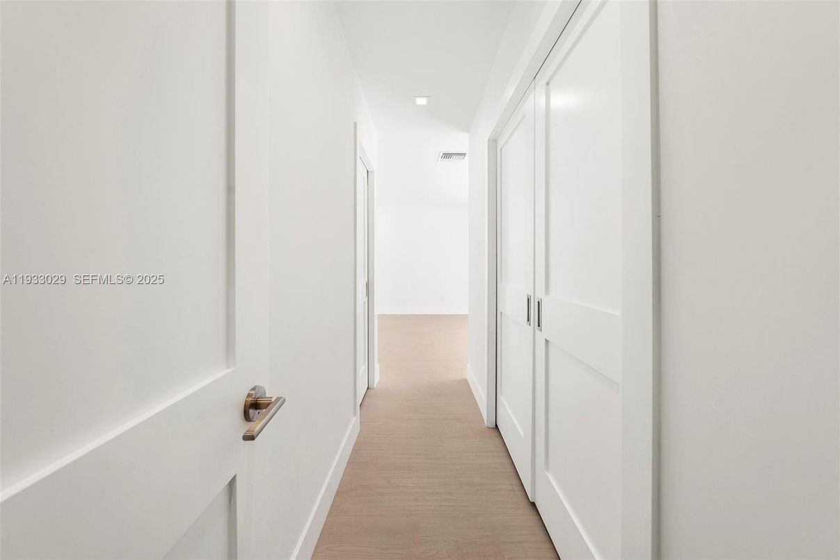 Interior, Recessed Lighting