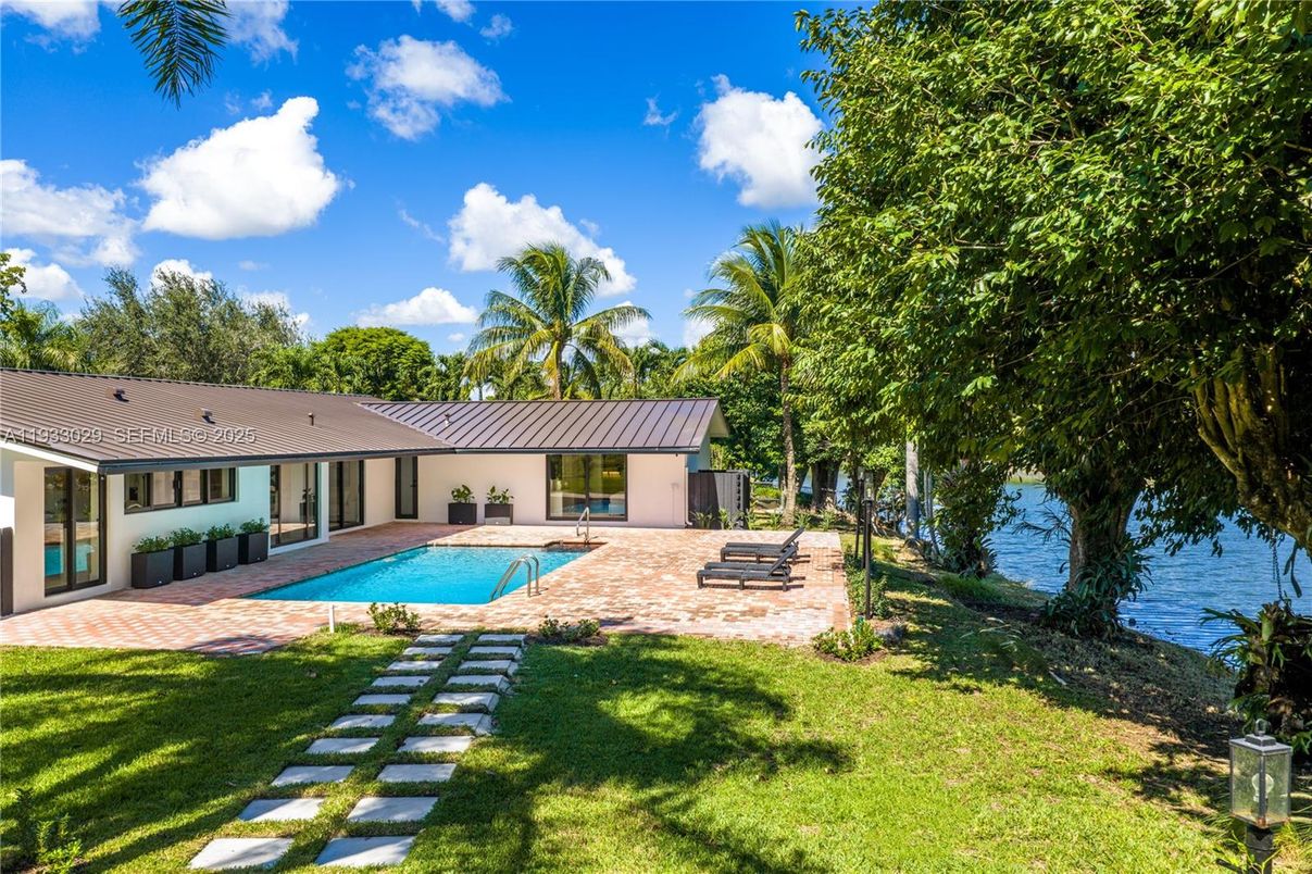 Backyard, Exterior, Pool, Water