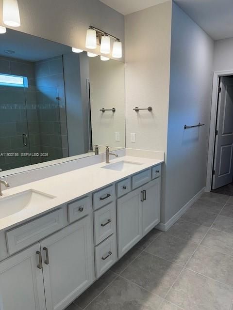 Bathroom, Dual Sink Vanities, Interior