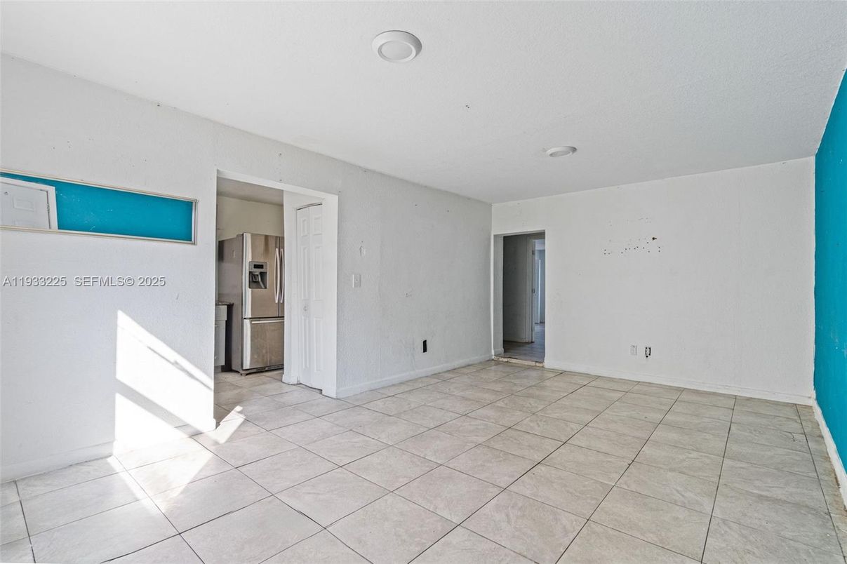 Empty room, Interior, Kitchen
