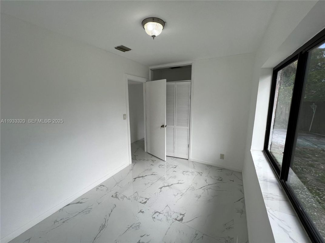 Empty room, Interior, Marble