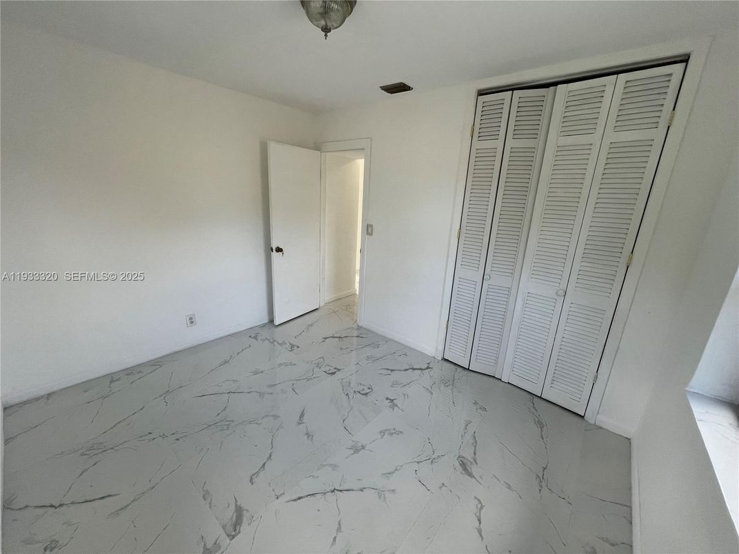 Empty room, Interior, Marble