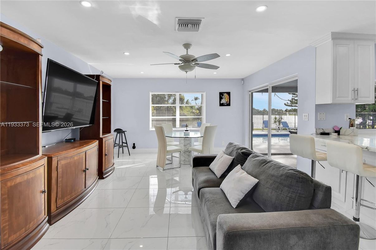 Dining room, Interior, Living room, Marble, Recessed Lighting