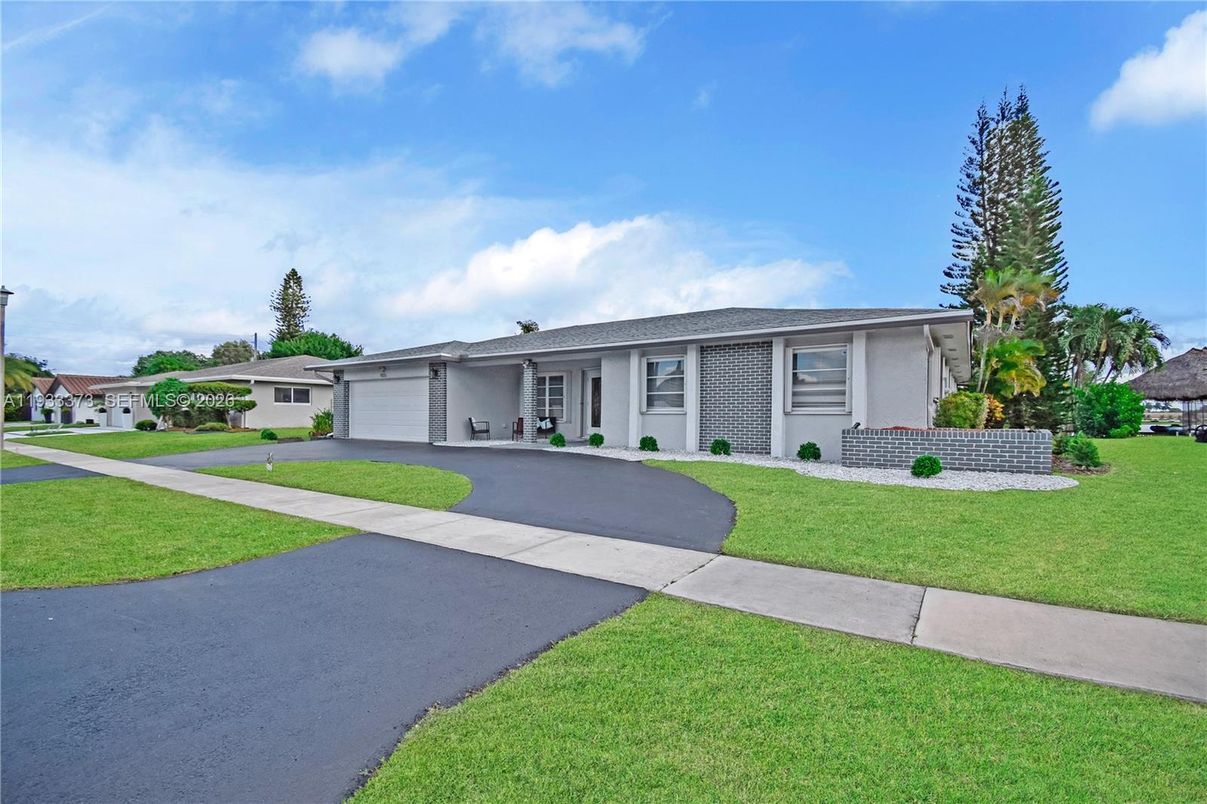 Attached, Backyard, Exterior, Facade, Ranch