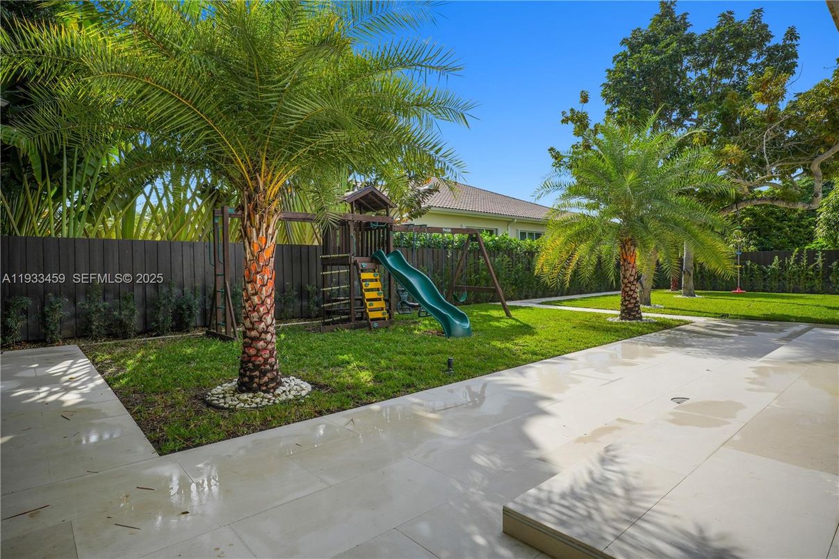 Backyard, Exterior, Playground