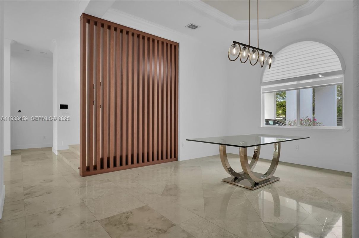 Chandelier, Interior, Pendant Lights