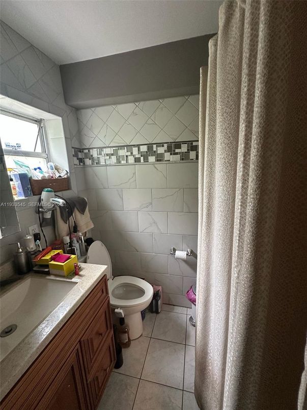 Bathroom, Interior, Marble Walls