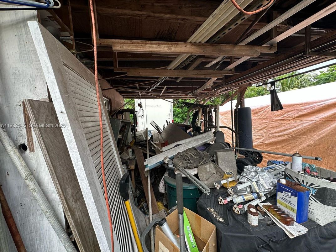 Exterior, Wooden Beams