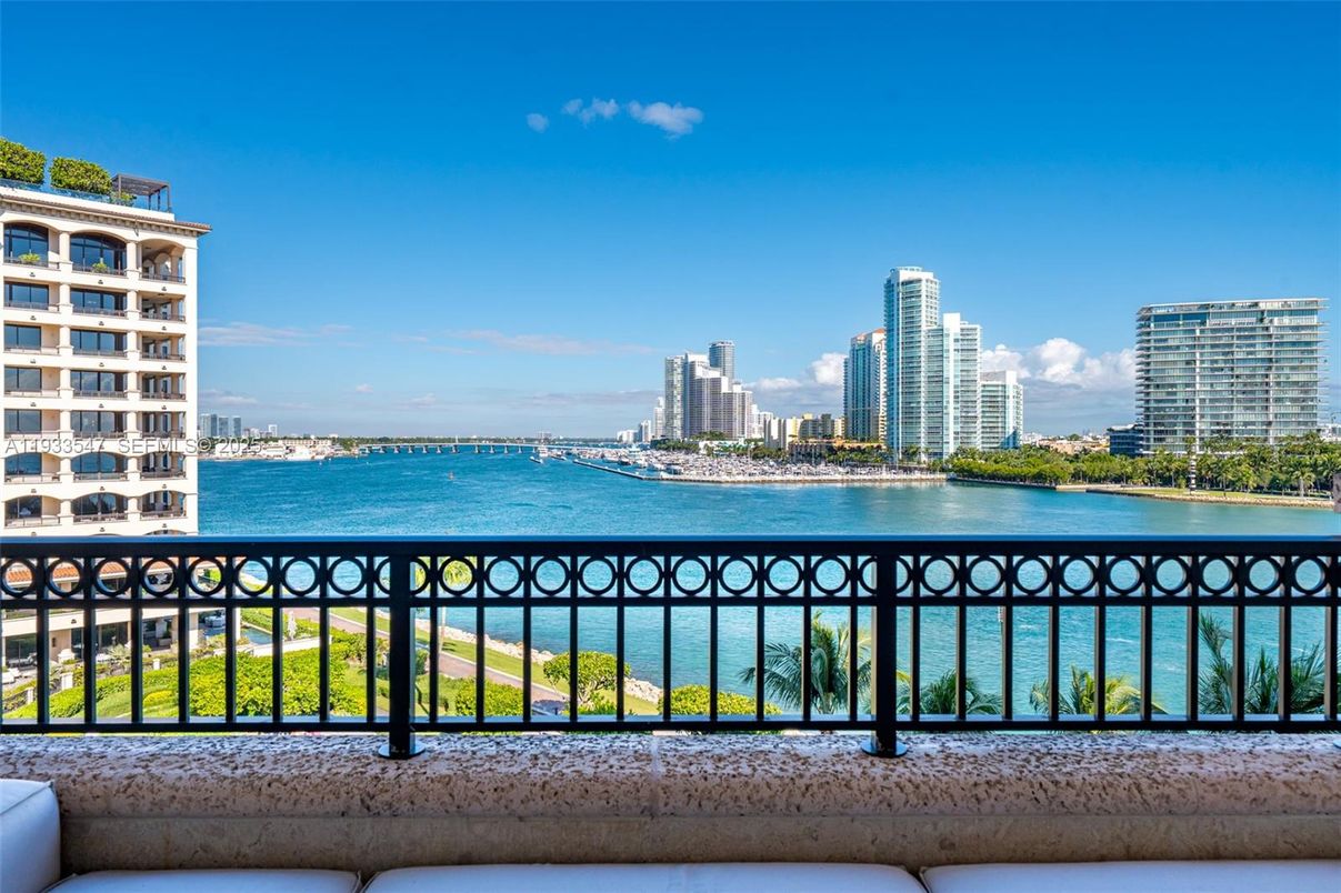 Bathroom, Free Standing Baths, Interior