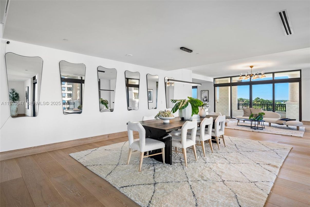 Interior, Kitchen, Recessed Lighting, Water, Wood Texture Flooring