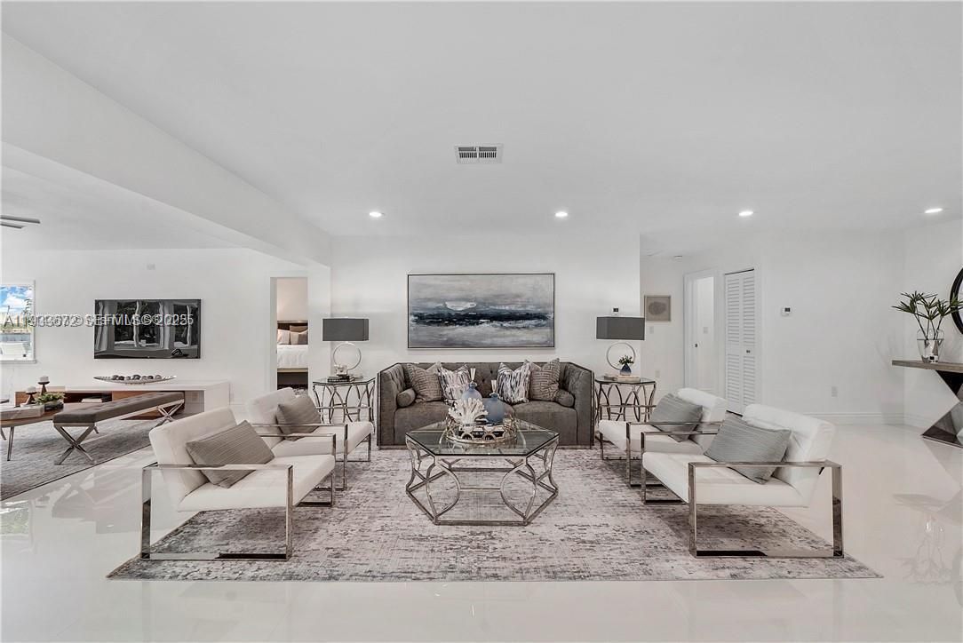 Fireplace, Interior, Living room, Recessed Lighting