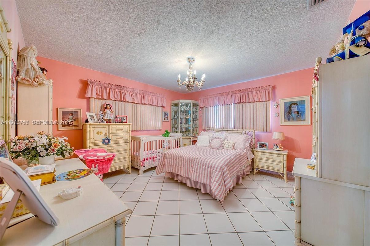 Bedroom, Chandelier, Interior