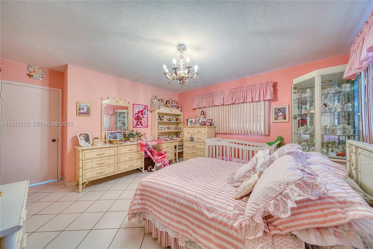 Bedroom, Chandelier, Interior