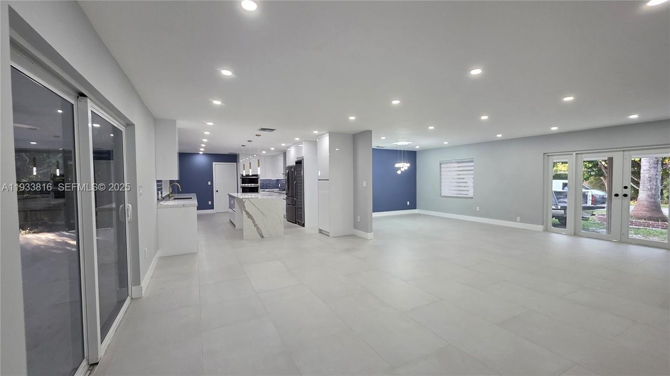 Empty room, Interior, Kitchen, Pendant Lights, Recessed Lighting