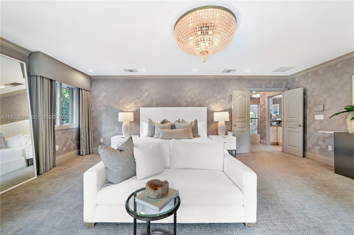 Chandelier, Interior, Living room, Recessed Lighting