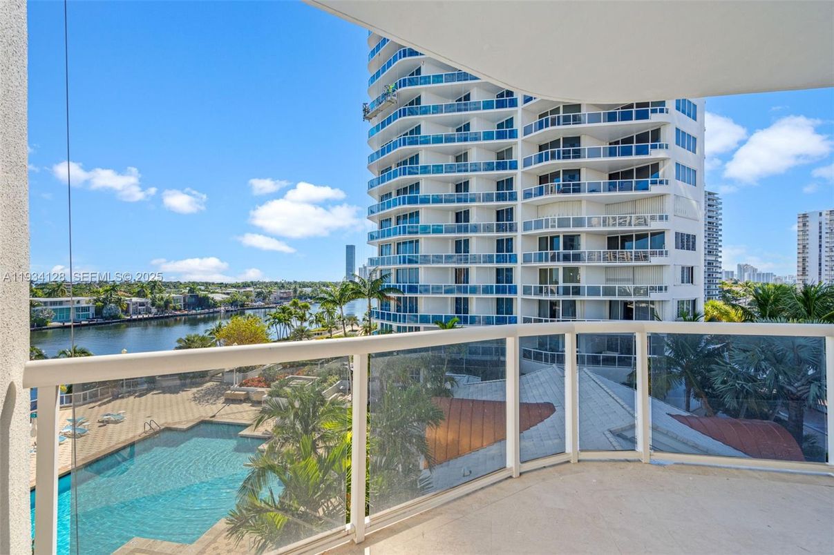 Water, Exterior, Pool, Other