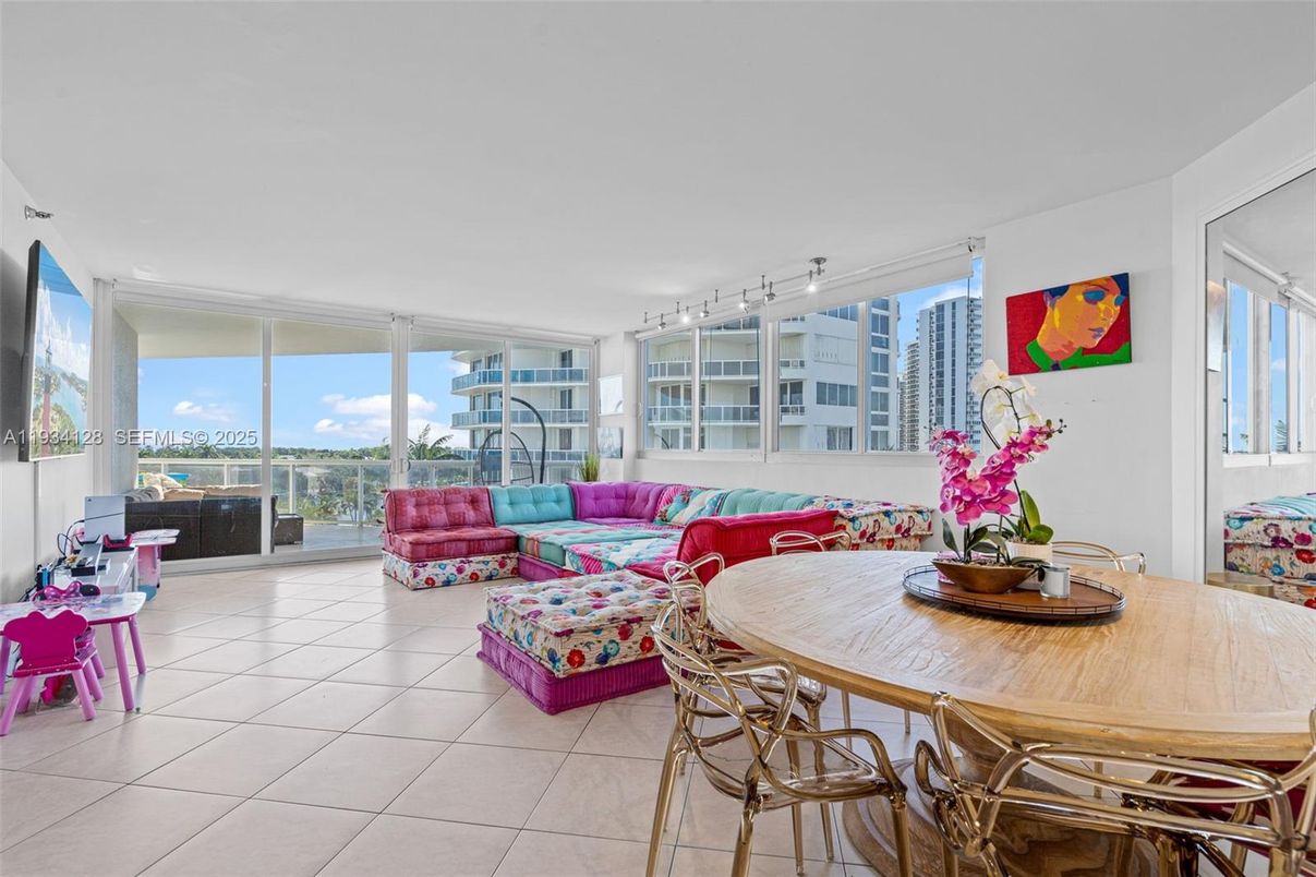 Dining room, Interior, Living room