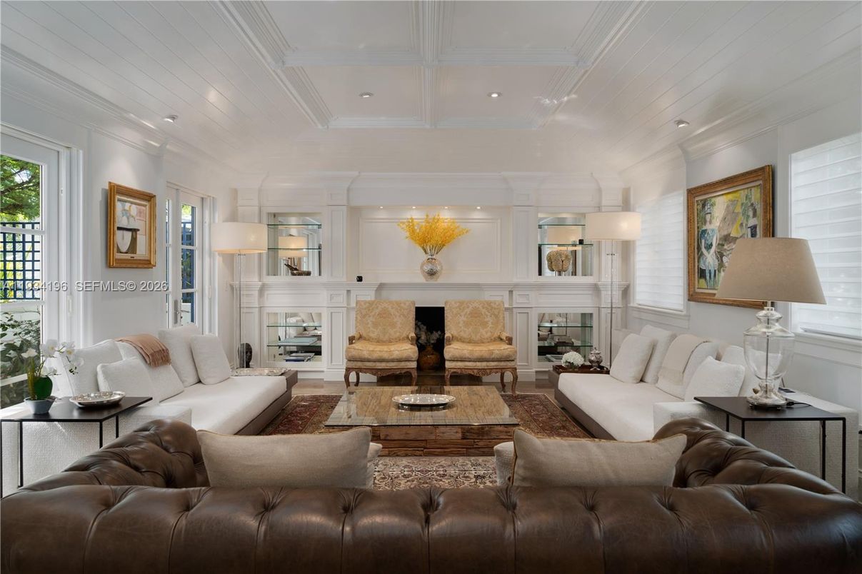 Fireplace, Interior, Living room, Recessed Lighting