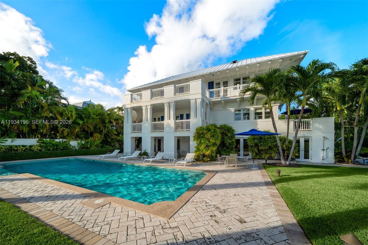 Backyard, Exterior, Pool