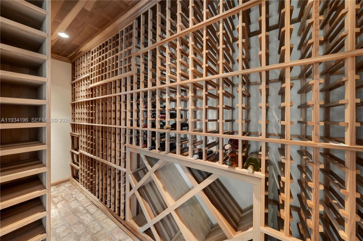 Interior, Recessed Lighting, Wine Storage
