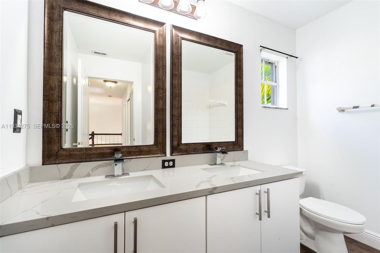Bathroom, Dual Sink Vanities, Interior, Wood Texture Flooring