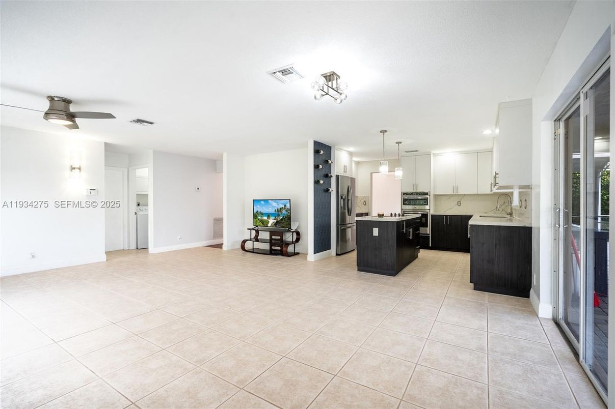 Interior, Kitchen, Pendant Lights, Recessed Lighting