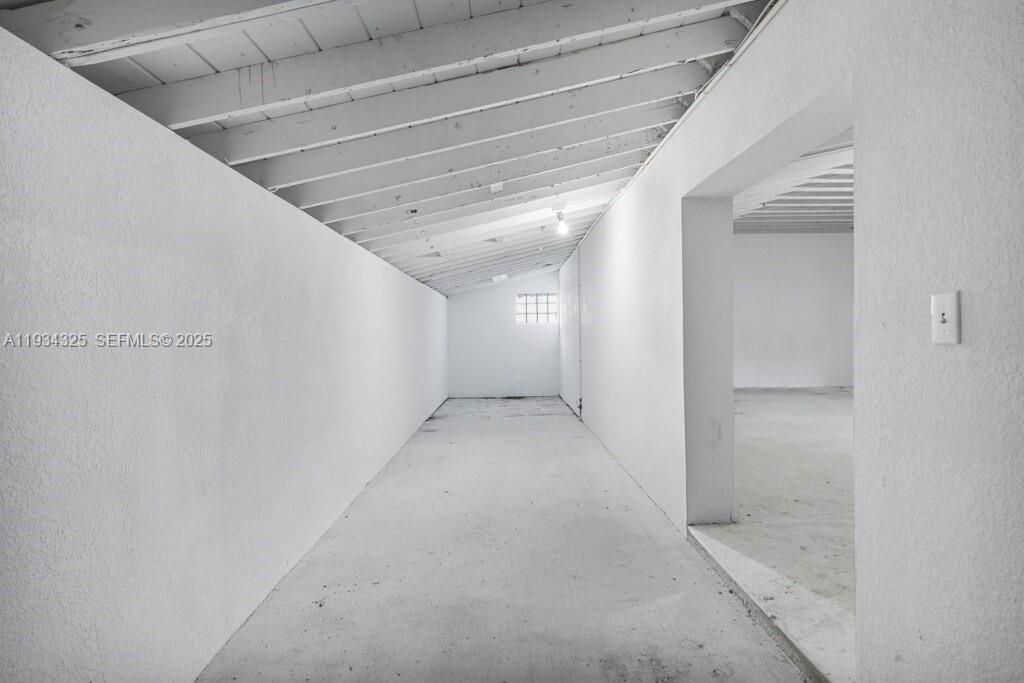 Interior, Wooden Beams
