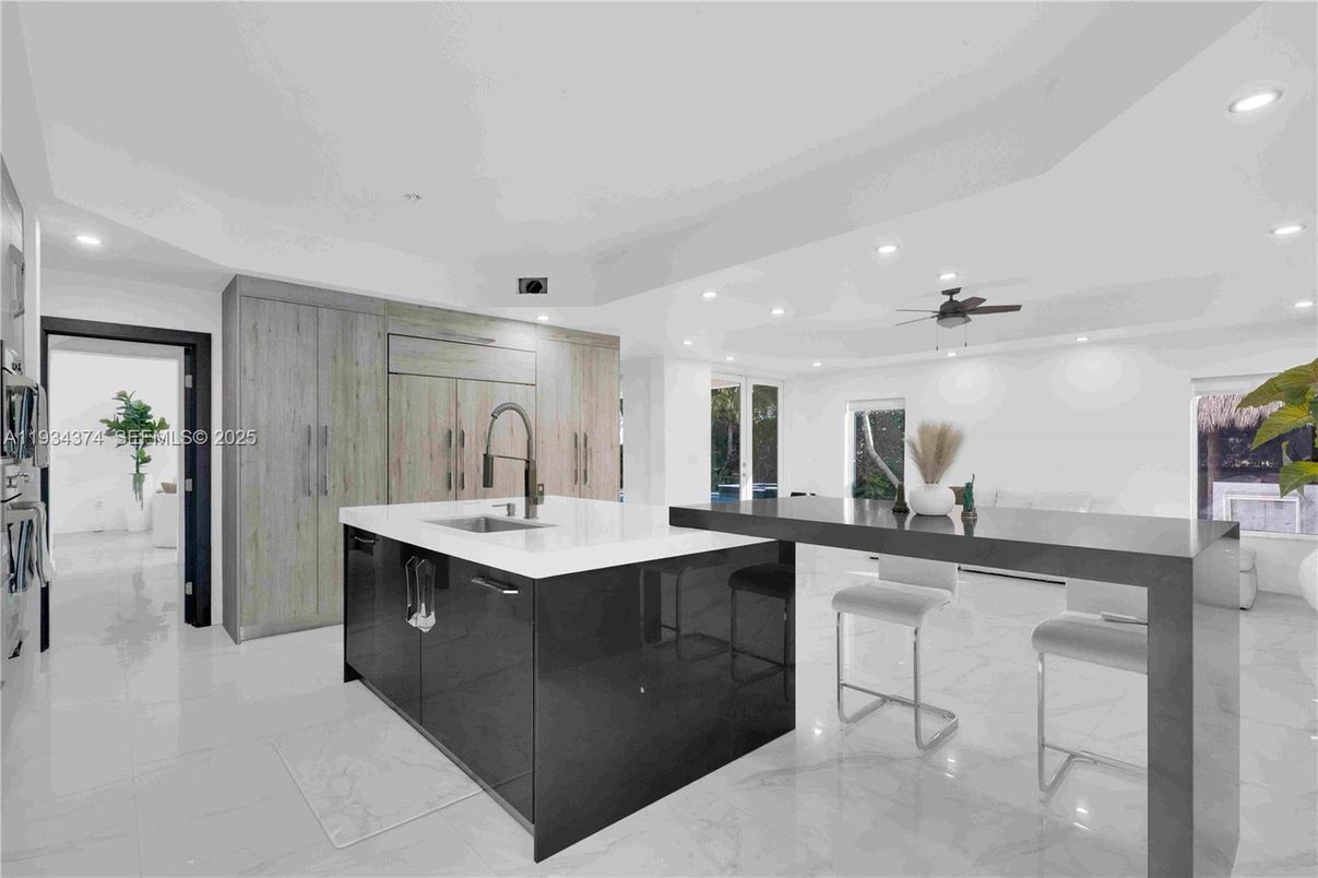 Interior, Kitchen, Marble, Recessed Lighting