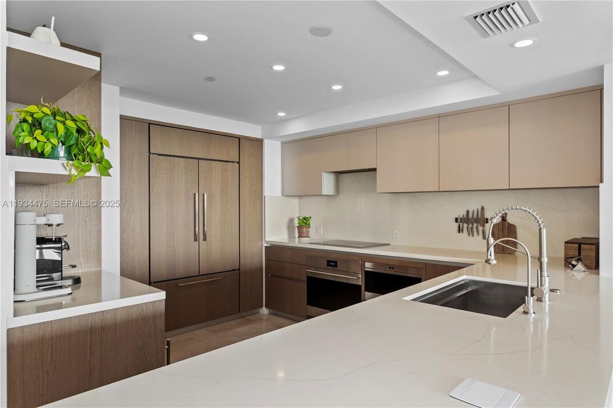 Interior, Kitchen, Recessed Lighting