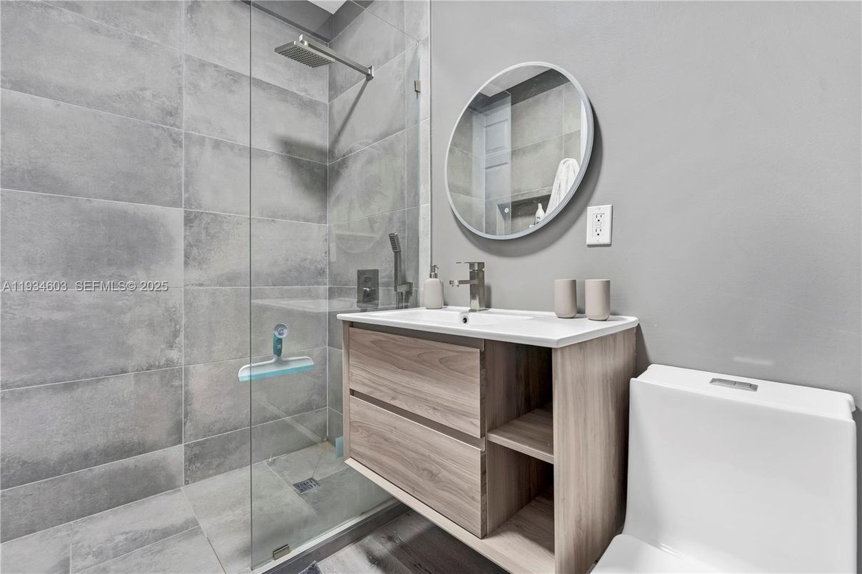 Bathroom, Glass Shower, Interior