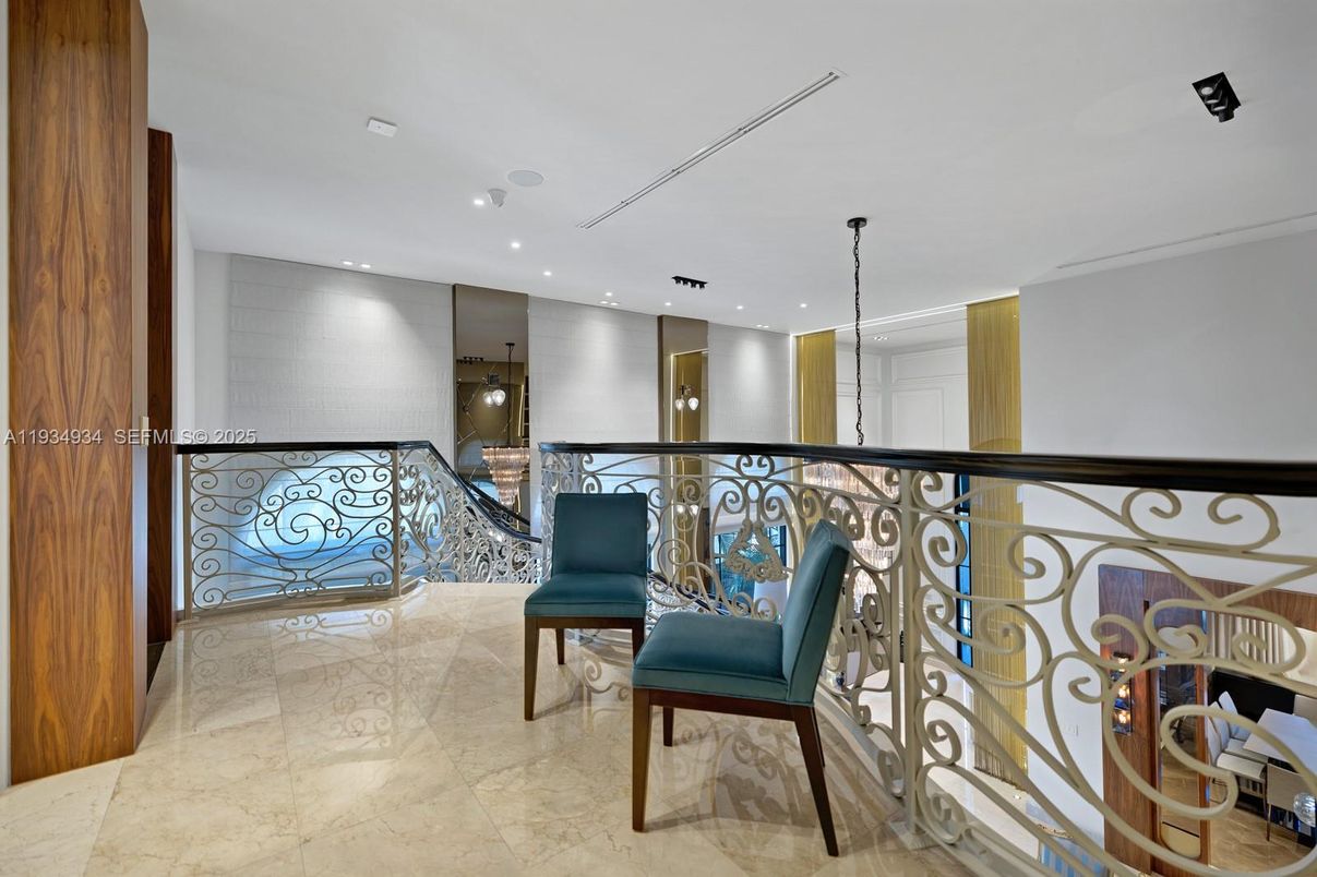 Interior, Recessed Lighting