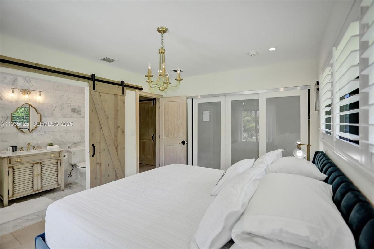 Bathroom, Bedroom, Chandelier, Interior, Marble Walls, Recessed Lighting