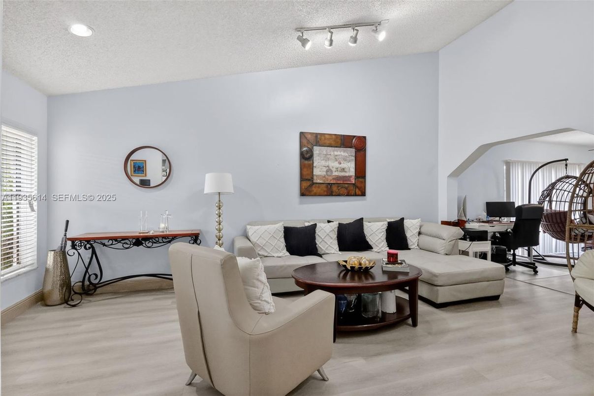 Dining room, Interior, Living room, Recessed Lighting, Wood Texture Flooring