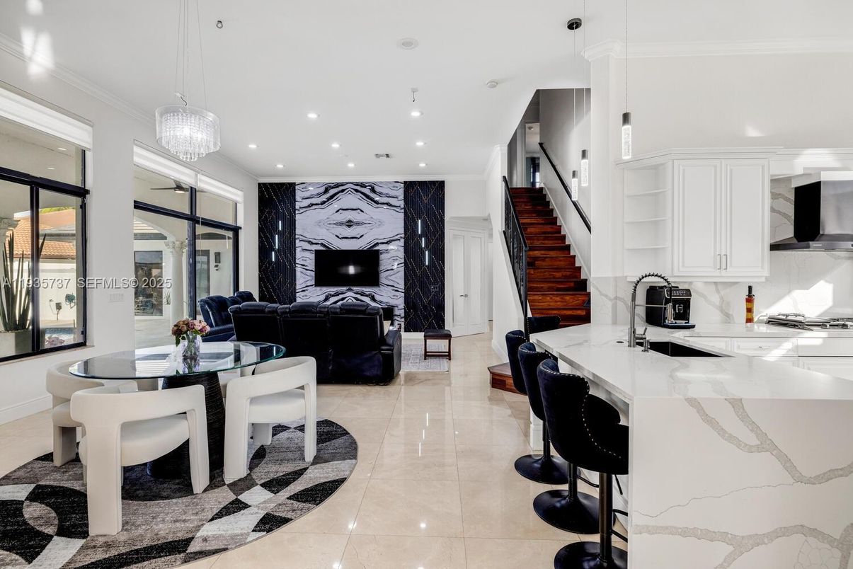 Dining room, Interior, Kitchen, Living room, Pendant Lights, Recessed Lighting