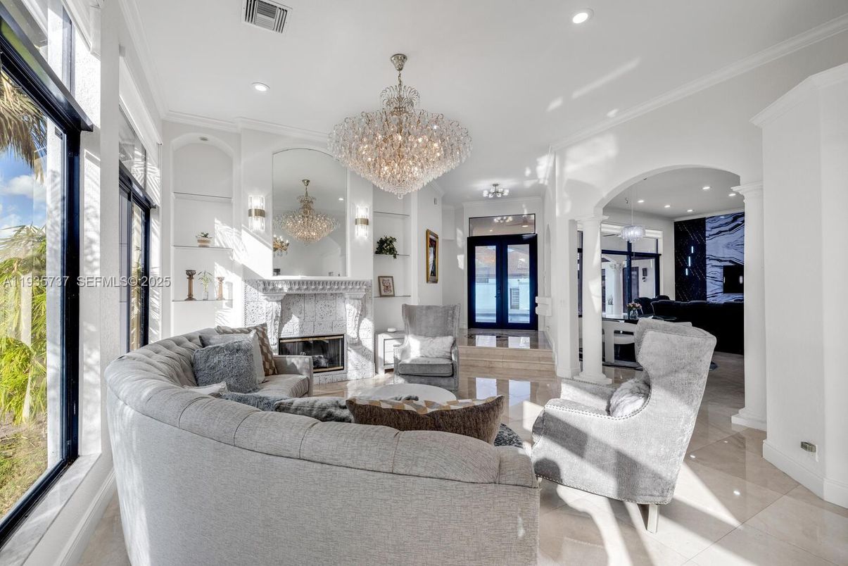 Chandelier, Fireplace, Interior, Living room, Recessed Lighting