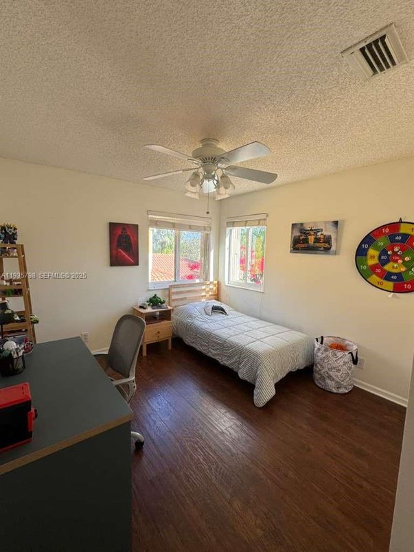 Bedroom, Home Office, Interior, Wood Texture Flooring