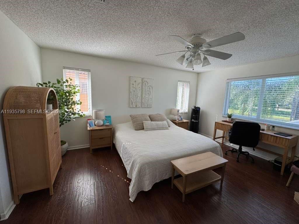 Bedroom, Home Office, Interior, Wood Texture Flooring