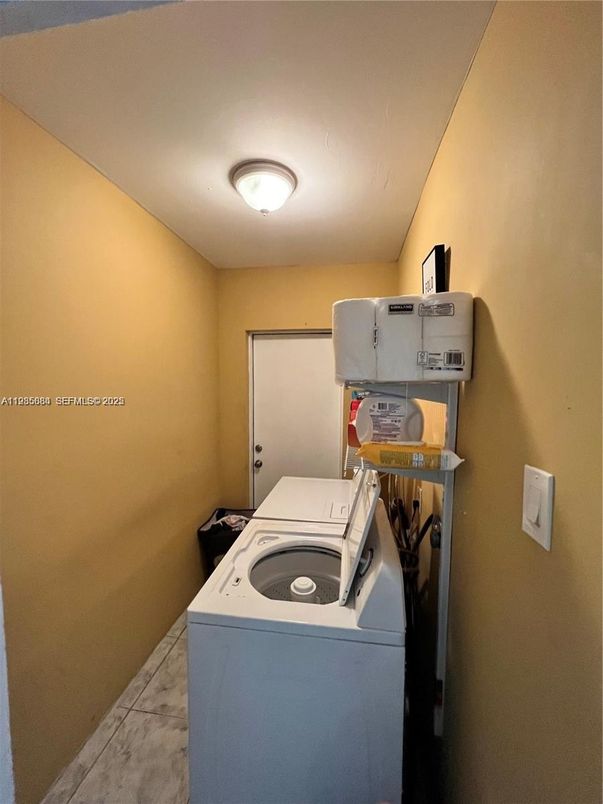 Interior, Utility Closets, Washer