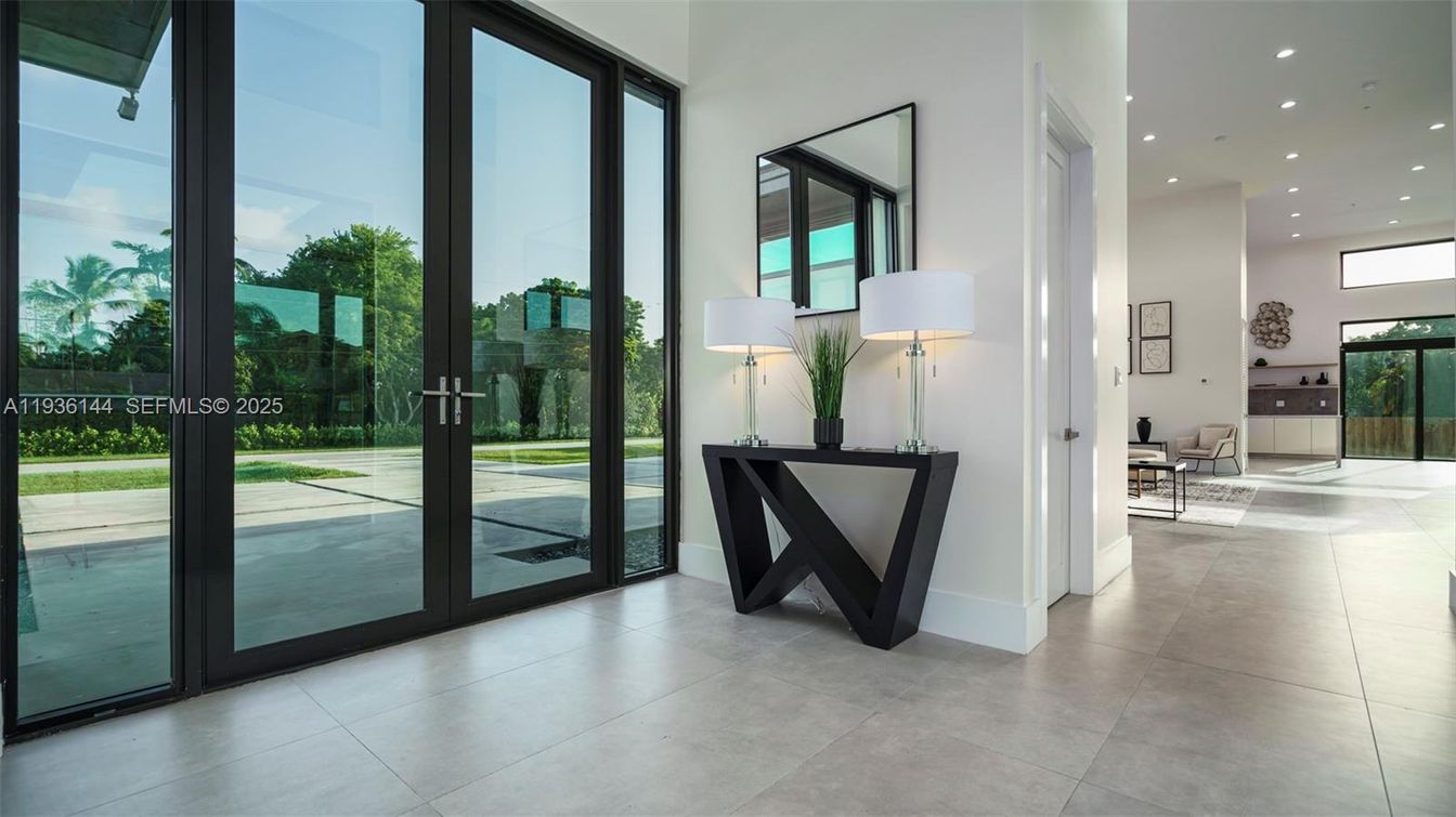 Interior, Recessed Lighting