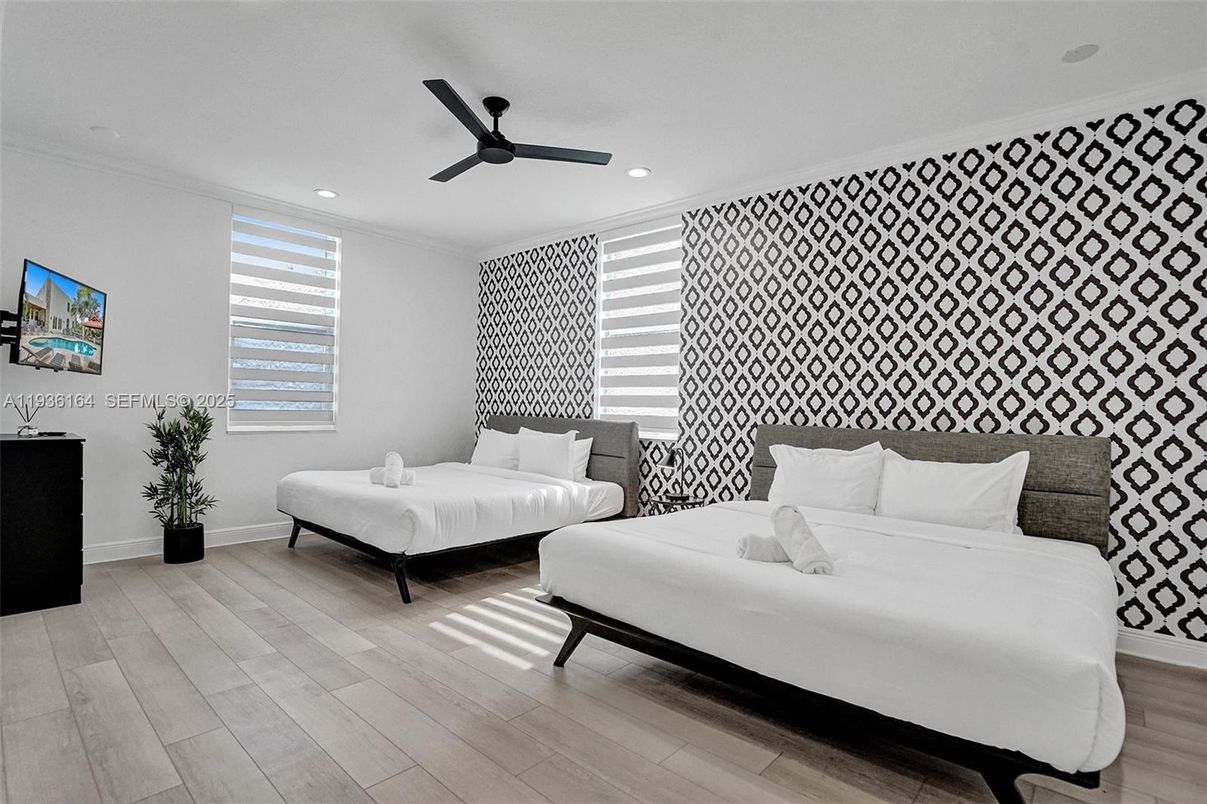 Bedroom, Interior, Recessed Lighting, Wood Texture Flooring