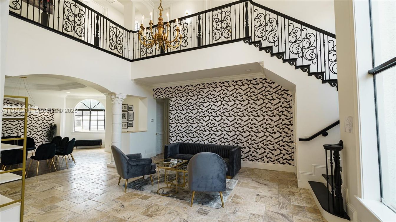 Chandelier, Dining room, Interior
