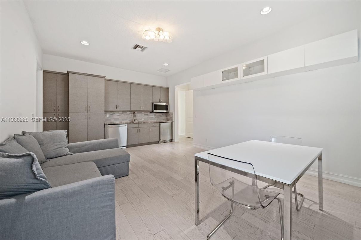 Dining room, Interior, Kitchen, Living room, Recessed Lighting, Wood Texture Flooring